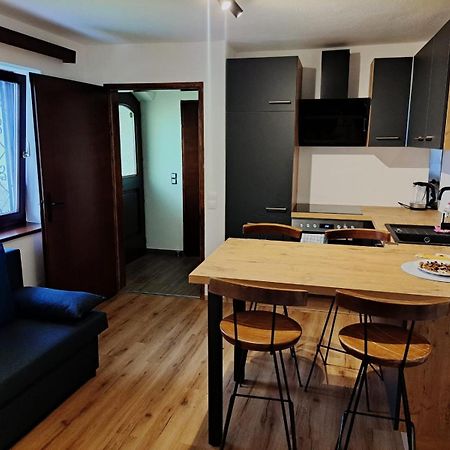 Perfekte Lage! Ganze Wohnung Burgblick Residenz Sankt Veit an der Glan Dış mekan fotoğraf