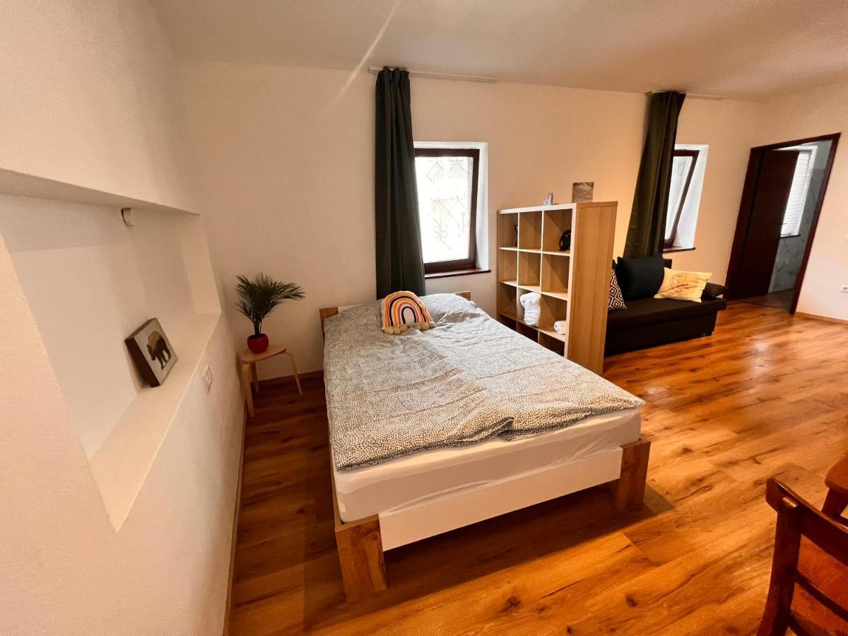 Perfekte Lage! Ganze Wohnung Burgblick Residenz Sankt Veit an der Glan Dış mekan fotoğraf