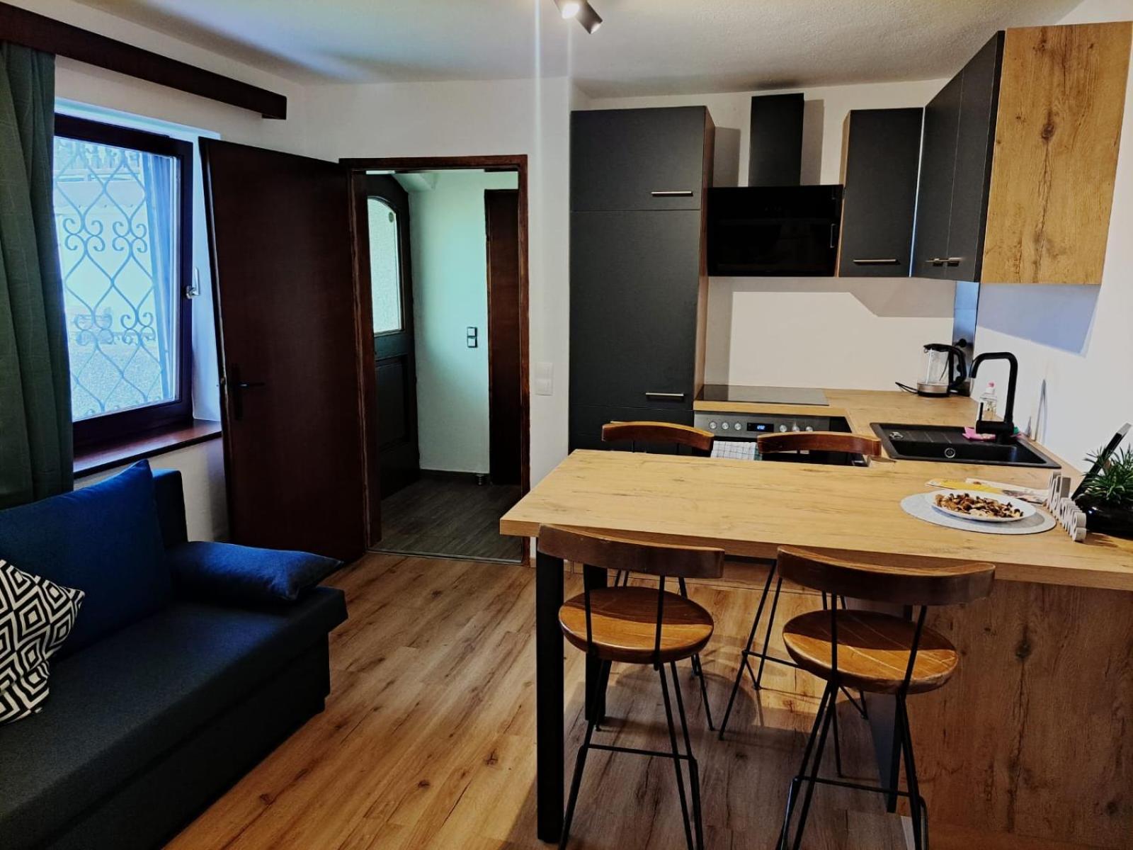 Perfekte Lage! Ganze Wohnung Burgblick Residenz Sankt Veit an der Glan Dış mekan fotoğraf